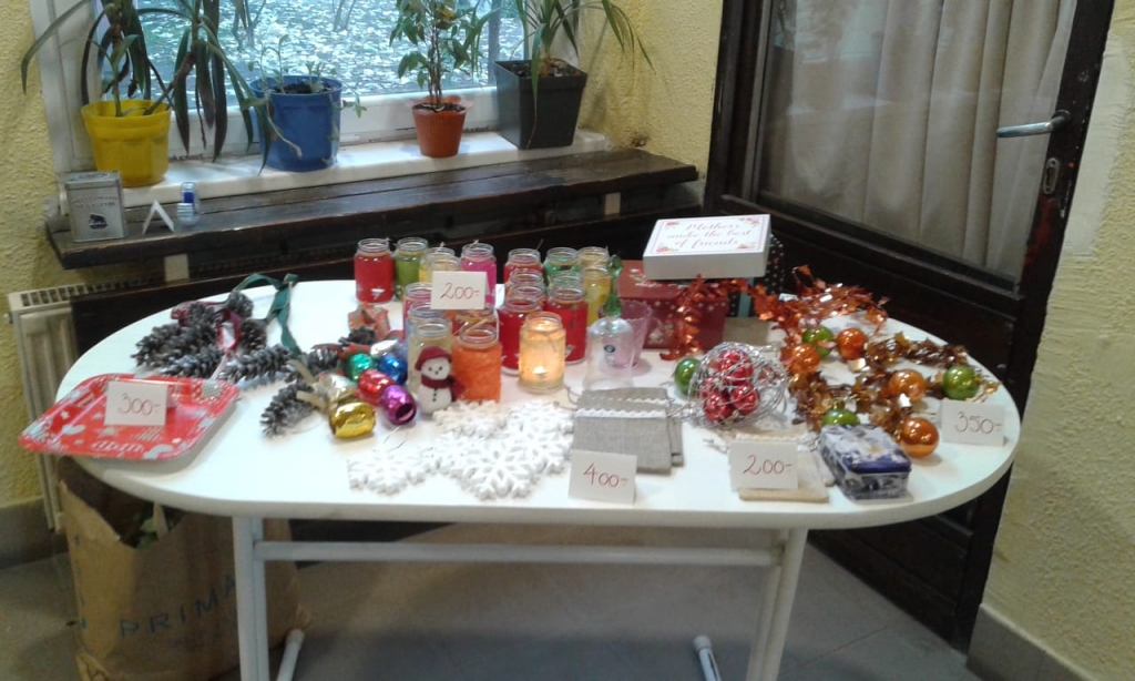 Asztalon megvárásolható áruk